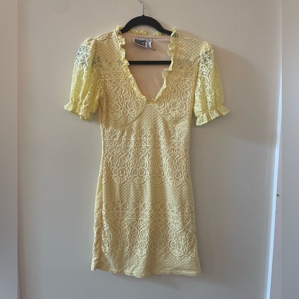 RECLAIMED VINTAGE Sunshine Yellow Lace Bodycon Mini Dress Size 4